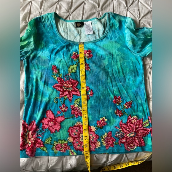 Womens  floral shirt with sequin and bead details - Picture 8 of 10